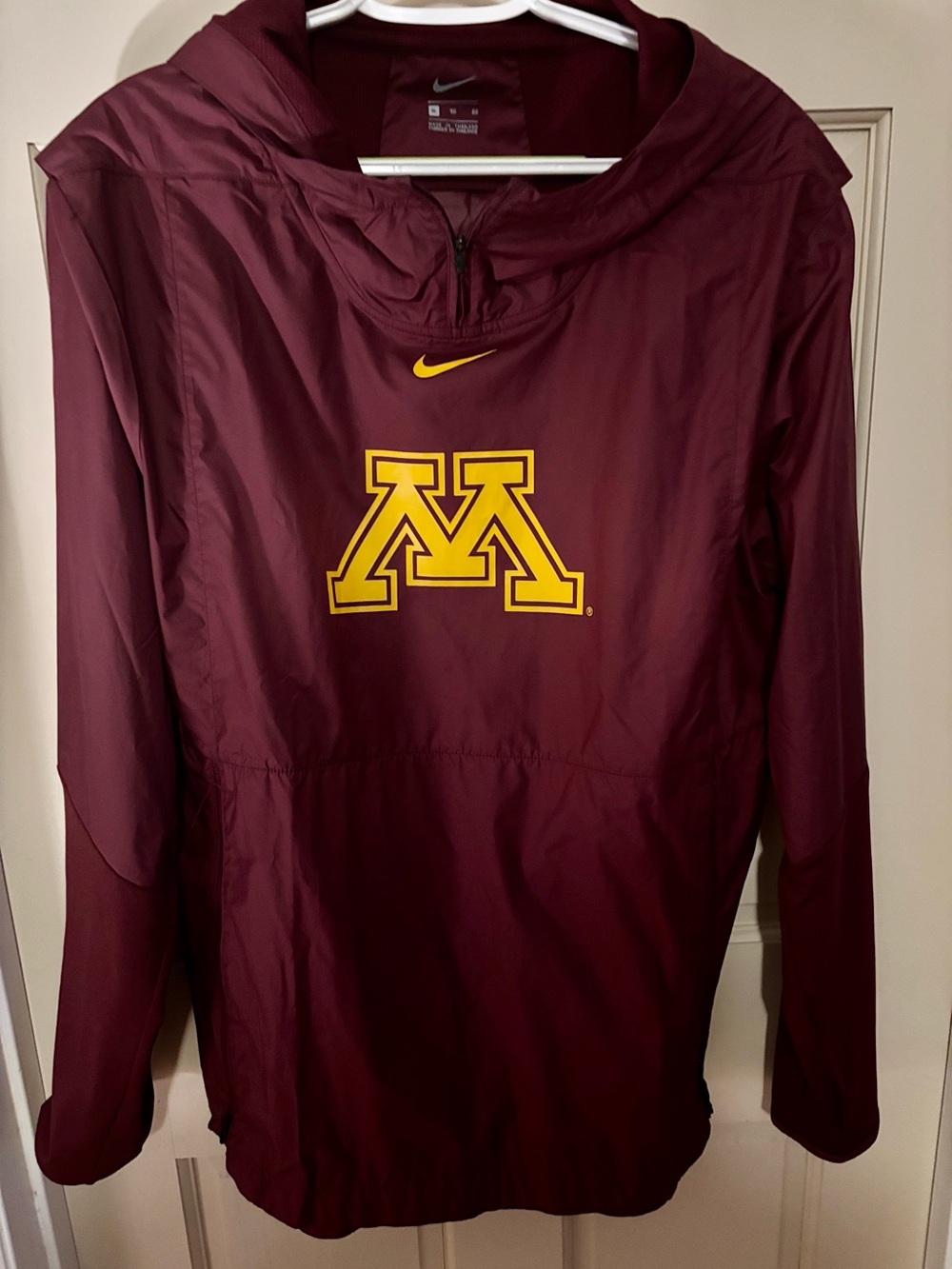 OFFICIAL Nike Minnesota Golden Gophers Sideline Anorak Performance Windbreaker